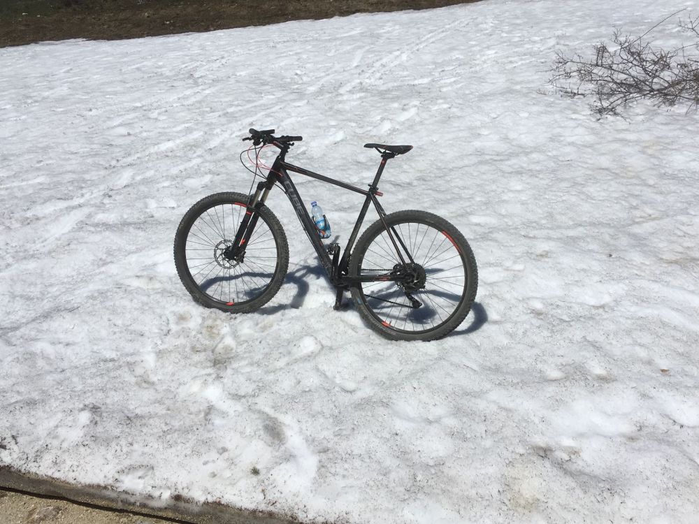 Fahrrad des Winterradeln 2020 Gewinners im Schnee